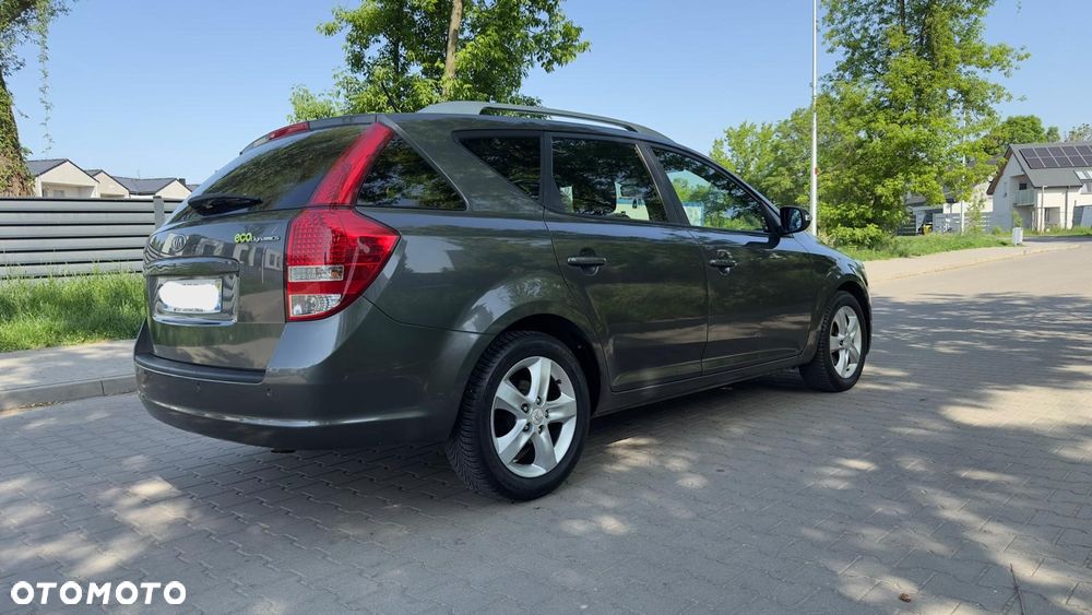 Kia Ceed 1.6 CRDi Business Line - 9