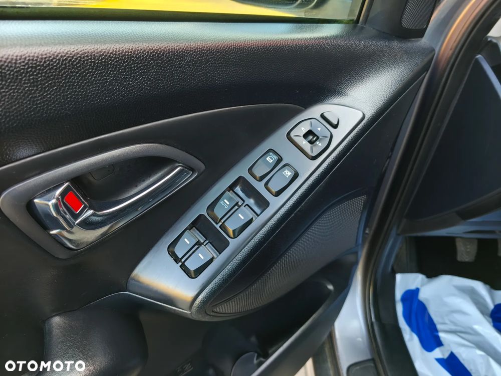 Hyundai ix35 1.7 CRDi Premium 2WD - 12