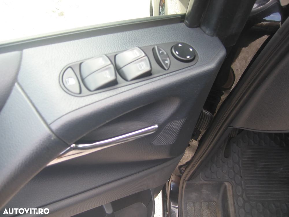 Mercedes-Benz VIANO  7 LOC, AUTOMATA , AC FAȚĂ SPATE, EURO V. MOTOR 3 L. - 21