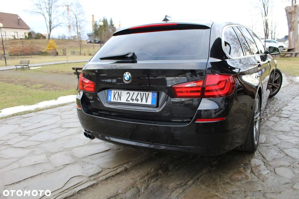 BMW Seria 5 520d Sport-Aut - 9