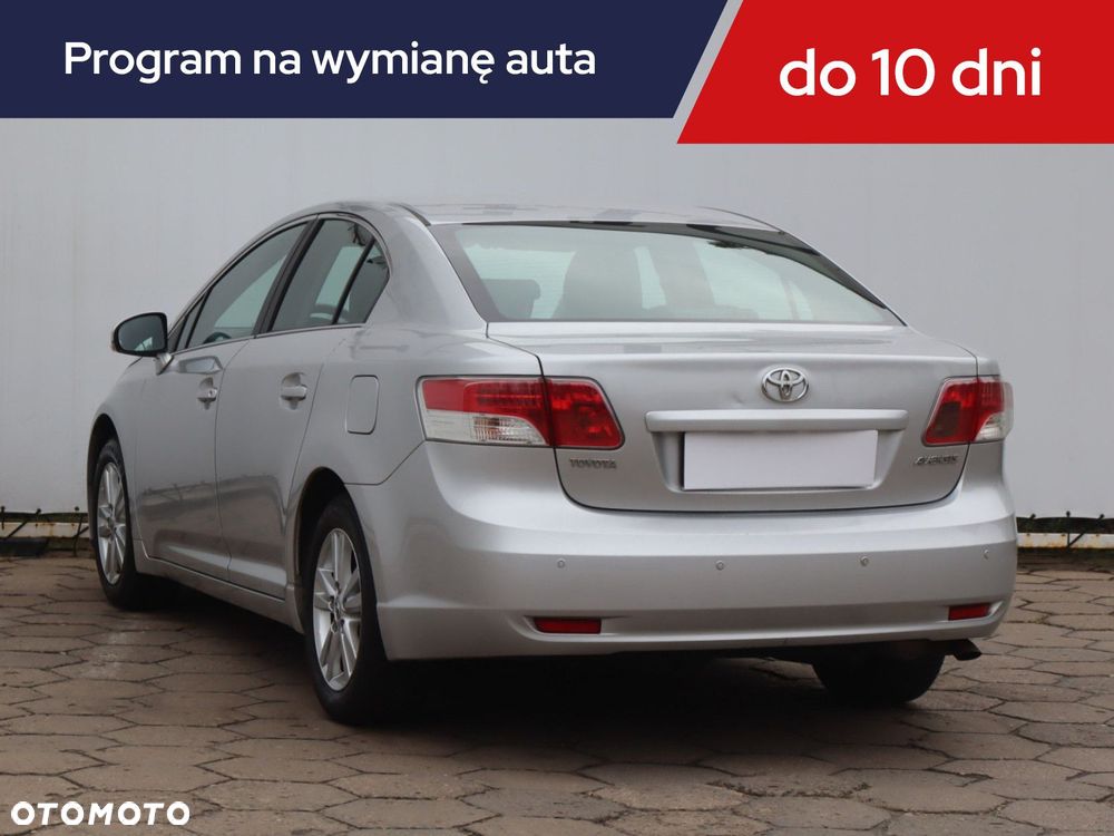 Toyota Avensis 2011 photo 5