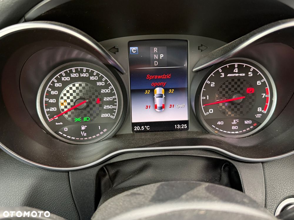 Mercedes-Benz Klasa C AMG 43 4Matic 9G-TRONIC - 33