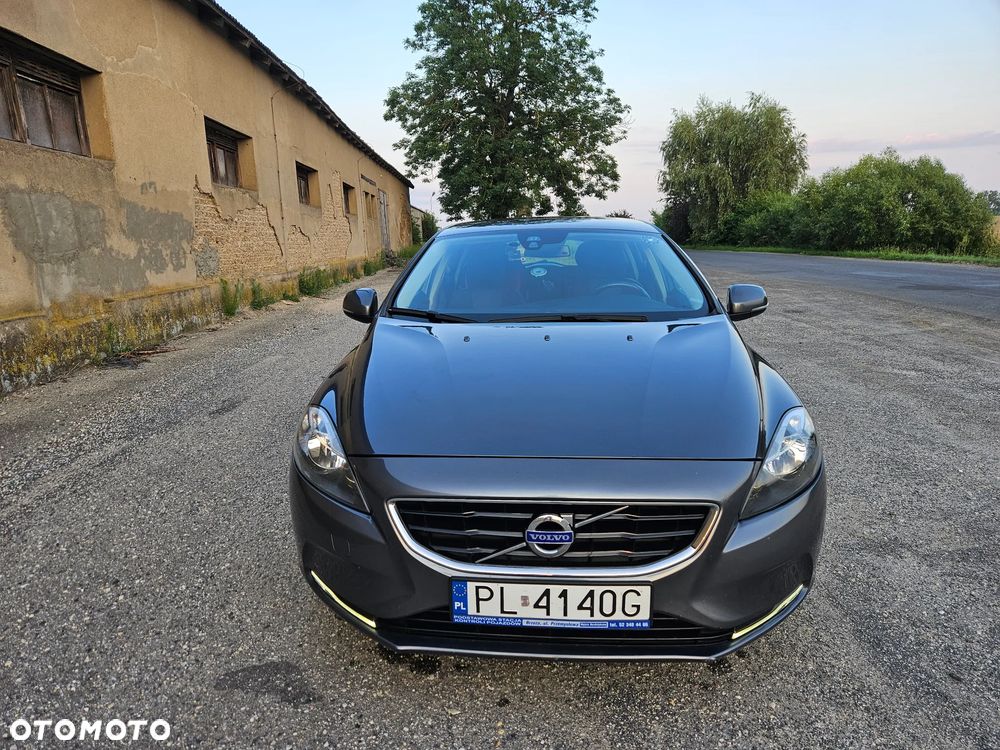 Volvo V40 D2 - 25