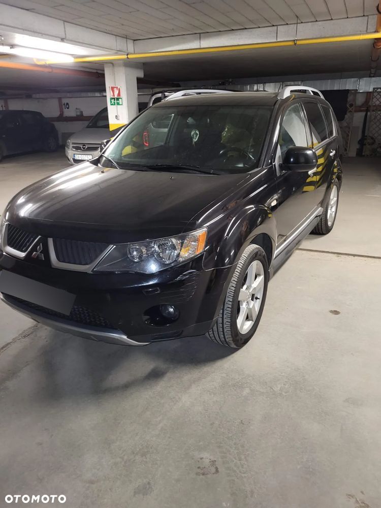 Mitsubishi Outlander 2.0 DID Intense + - 13