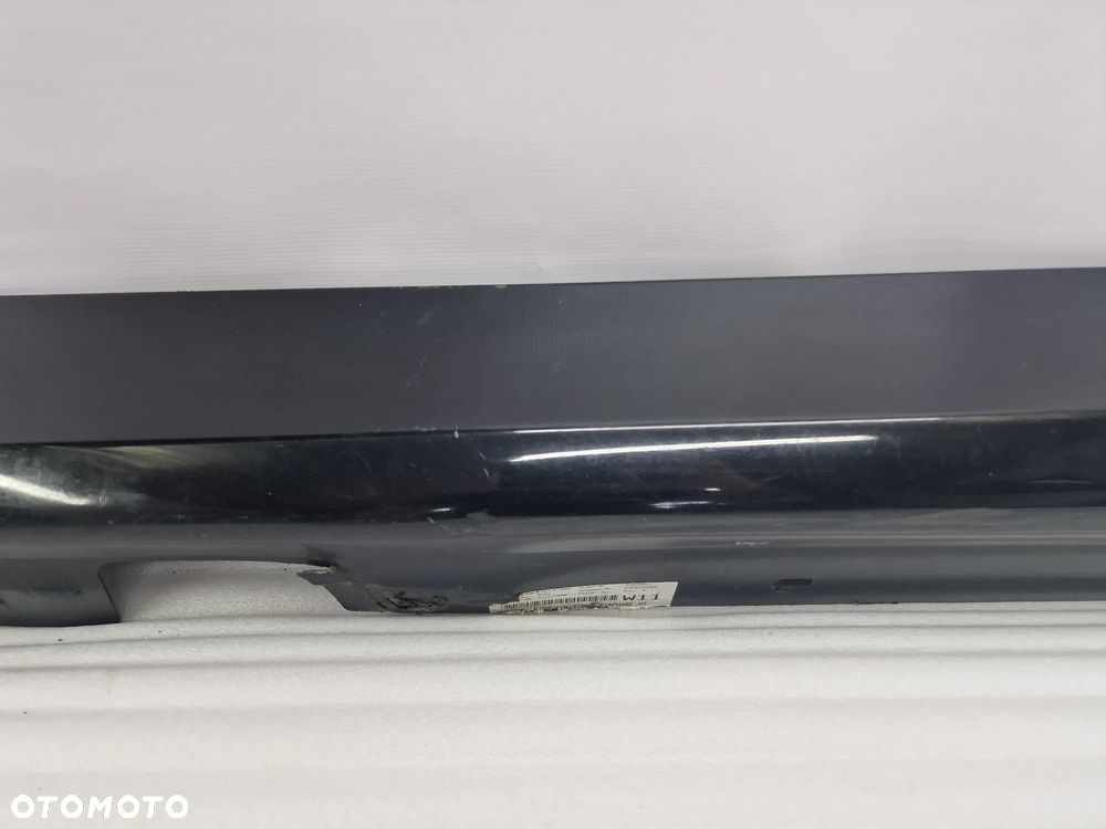 BMW E90 / E91 04- LEWA LISTWA PROGOWA / NAKŁADKA PROGU , NR 51777062297 , NR AUKCJI PR312 - 3