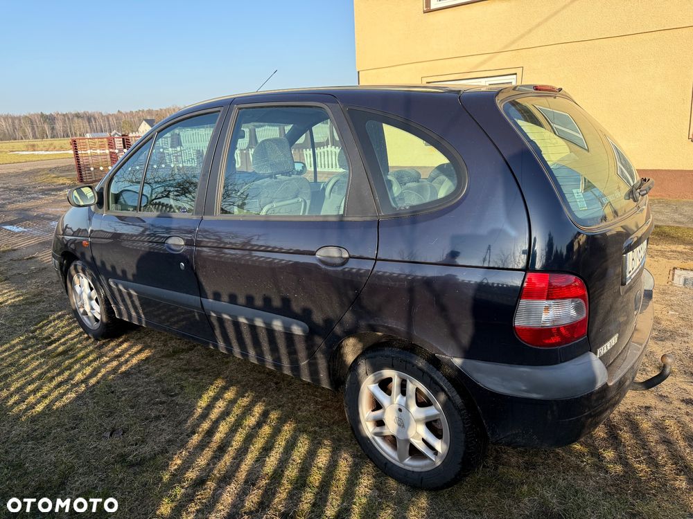 Renault Scenic 1.6 16V EXpression - 4