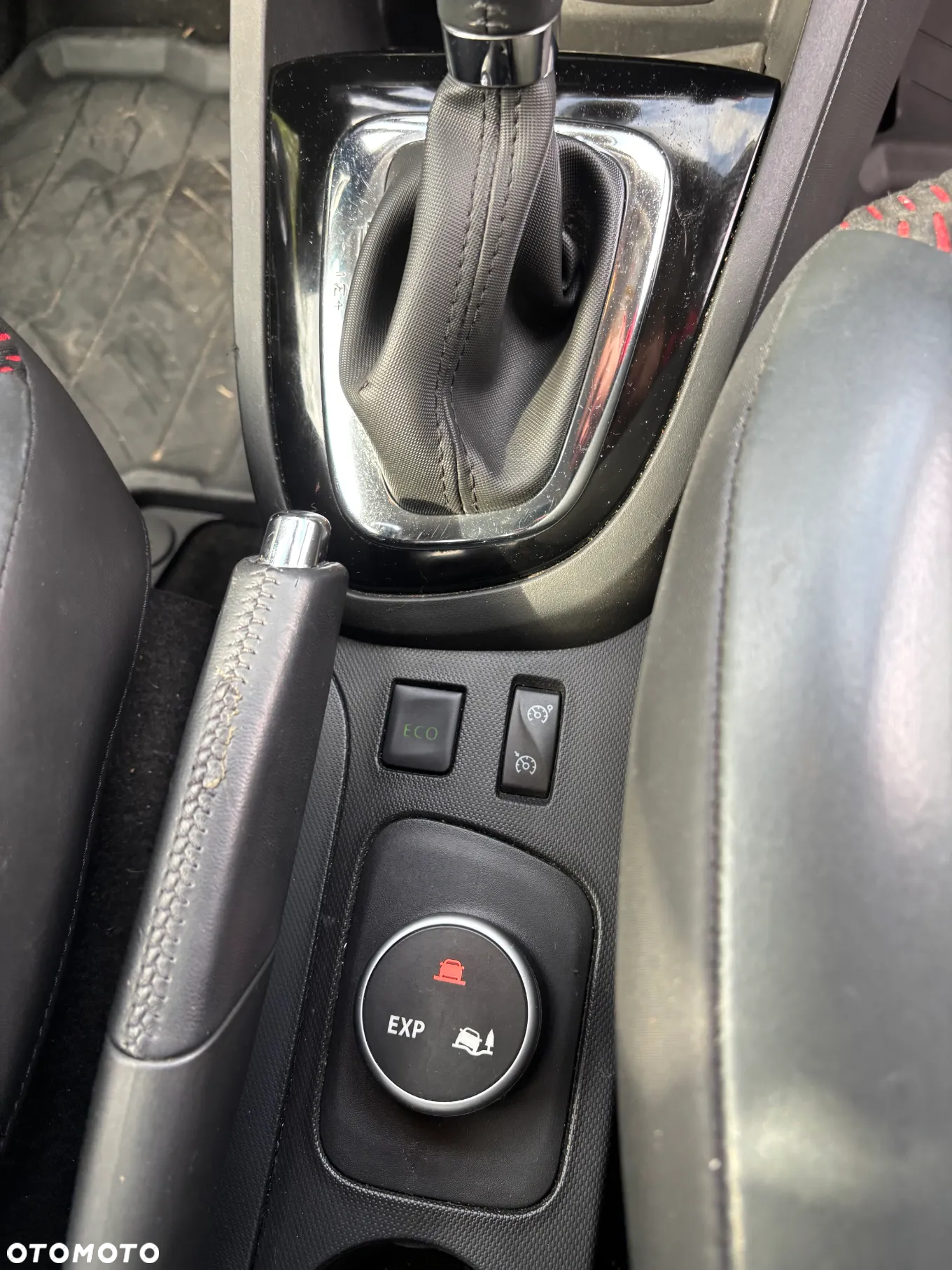 Renault Captur 1.2 TCe Helly Hansen EDC - 11