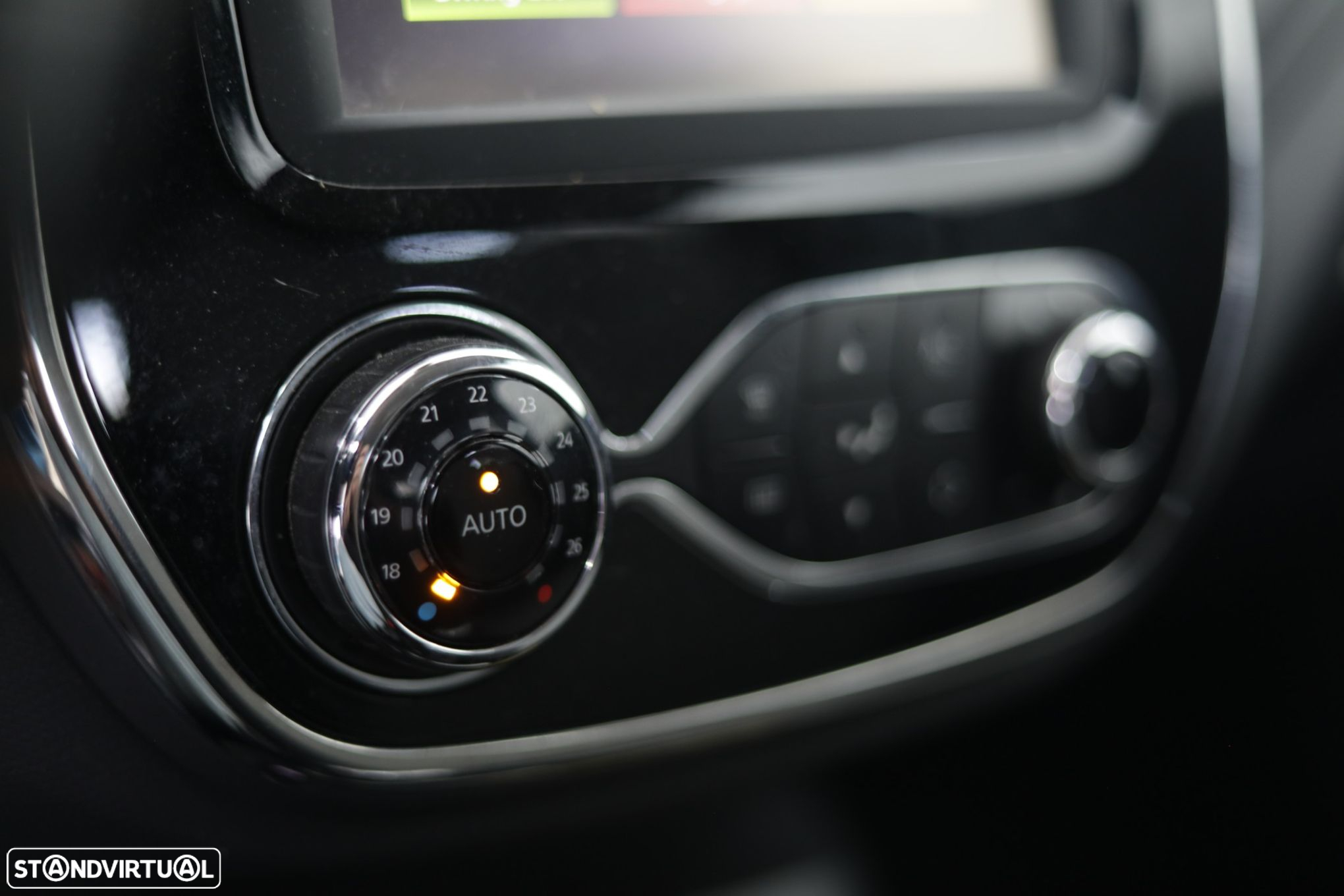 Renault Captur 1.5 dCi Exclusive - 15