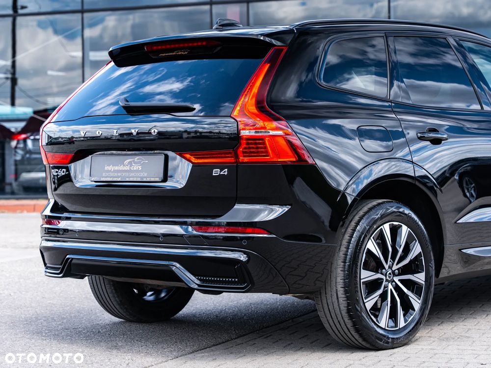 Volvo XC 60 B4 D Plus Dark - 13