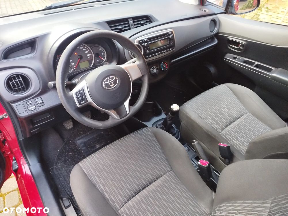 Toyota Yaris 1.0 Active - 21