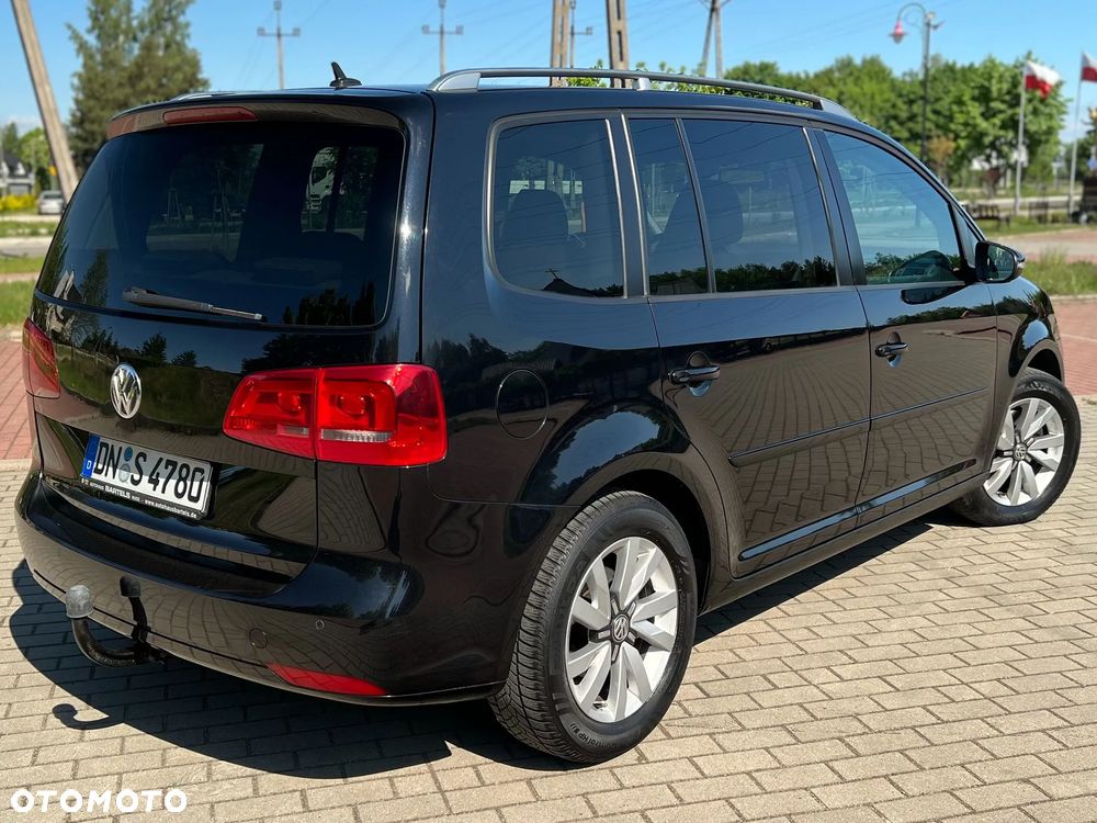 Volkswagen Touran 2.0 TDI DPF STYLE - 15