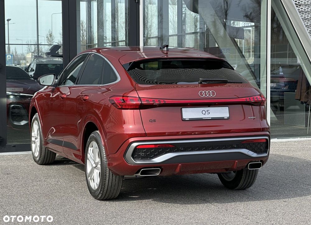 Audi Q5 Sportback - 8