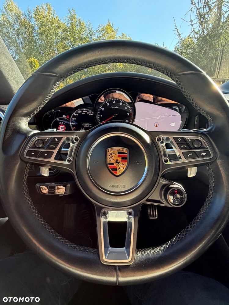 Porsche Cayenne Turbo - 10
