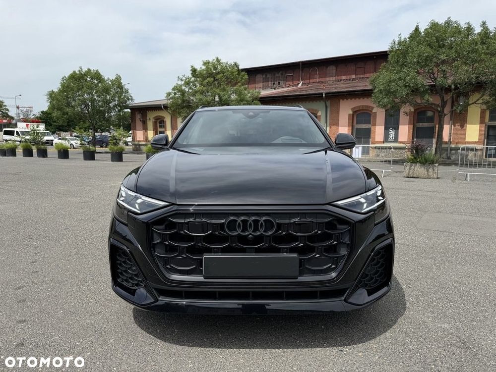 Audi Q8 - 2