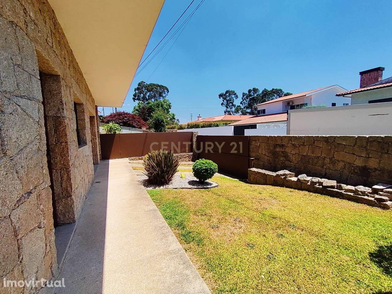 Moradia de Luxo com Vistas Panorâmicas em Lordelo, Guimarães - Grande imagem: 2/46