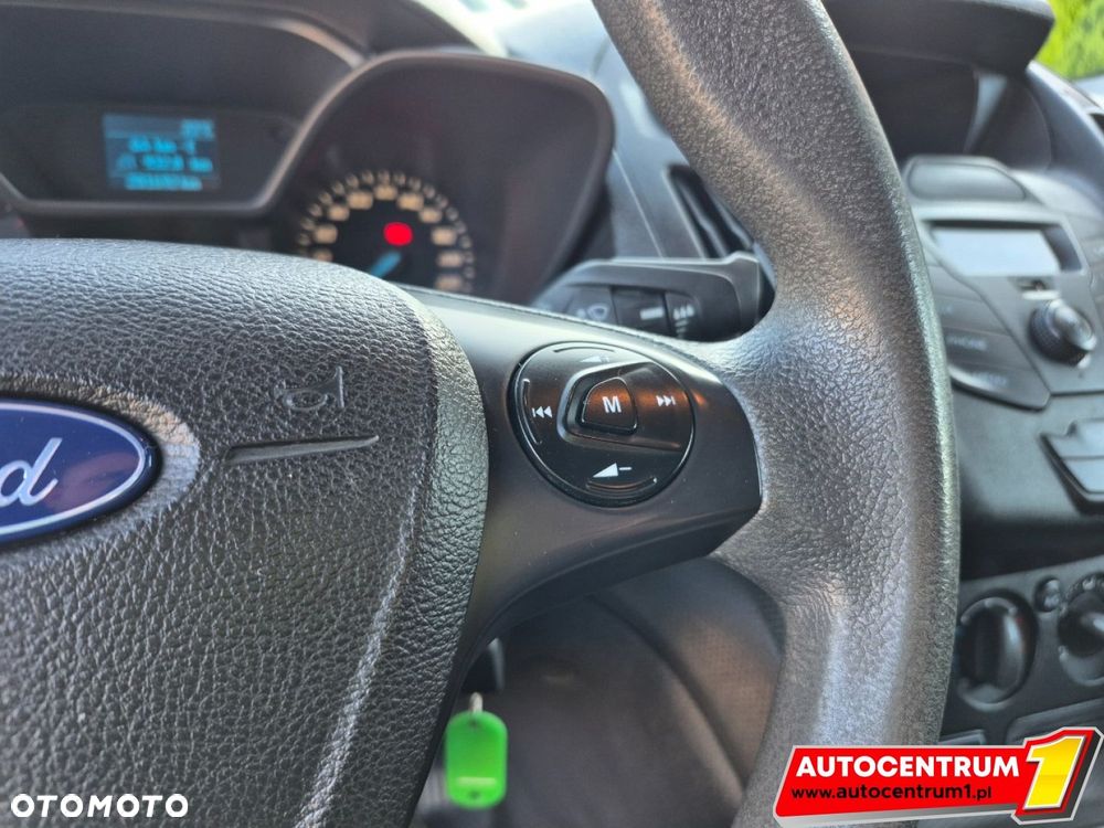 Ford Transit Connect - 17