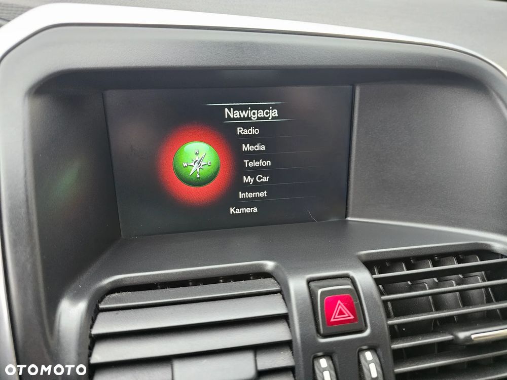 Volvo XC 60 D4 AWD Geartronic Summum - 26