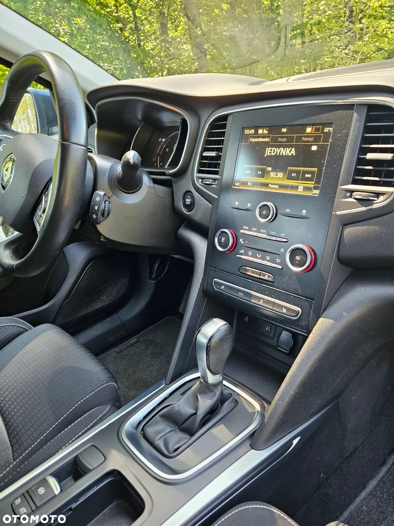 Renault Megane TCe 140 GPF EDC ZEN - 5