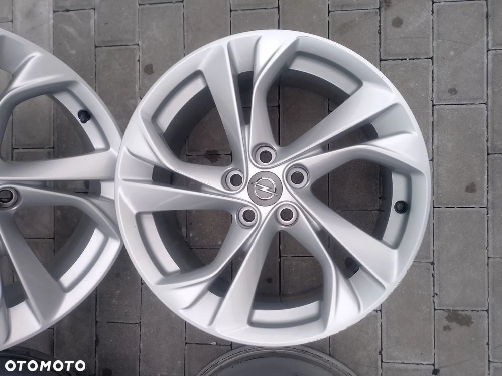 Felgi aluminiowe 17" Opel Astra K - 2