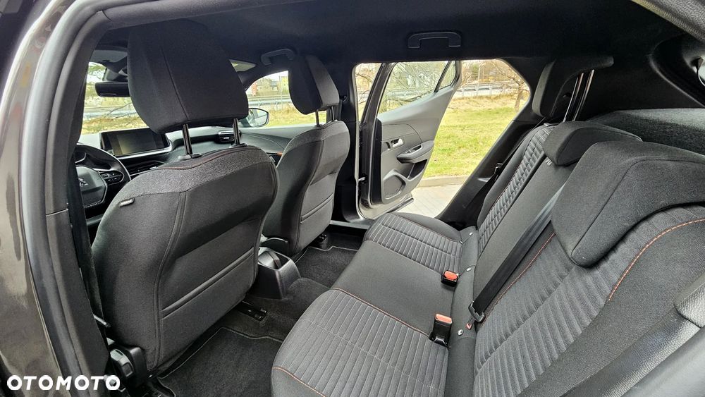 Peugeot 2008 PureTech 100 Business - 33