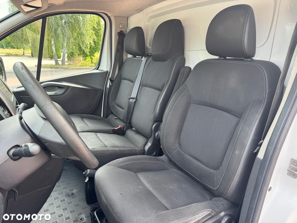 Renault Trafic - 12