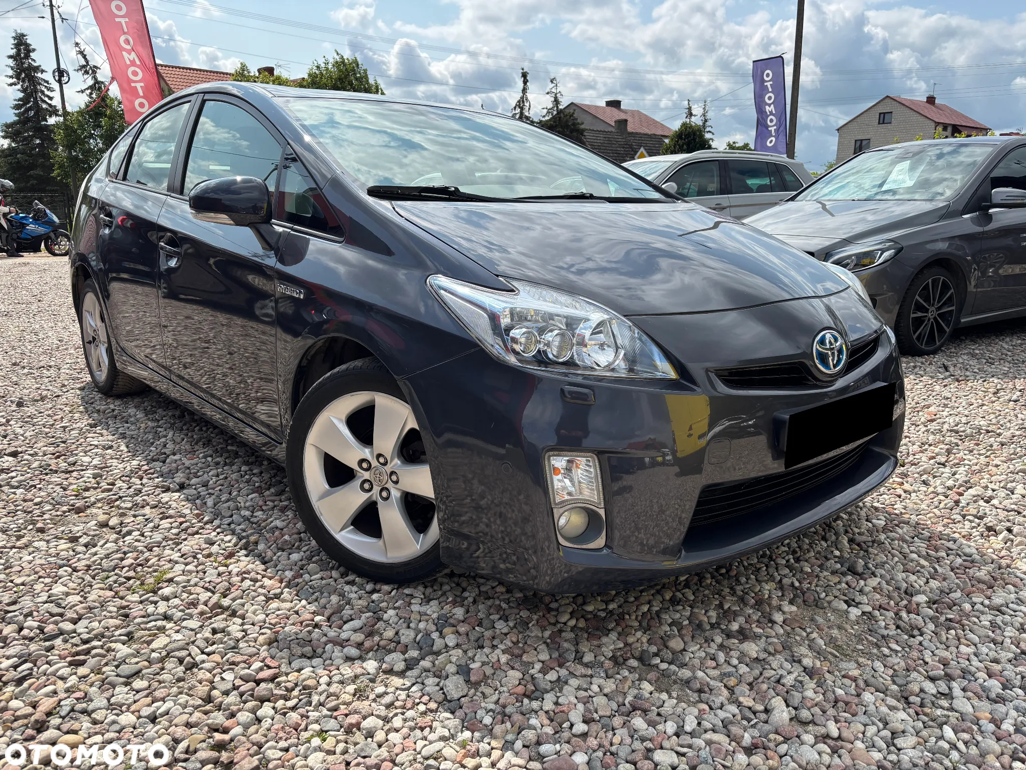 Toyota Prius (Hybrid) Executive - 4