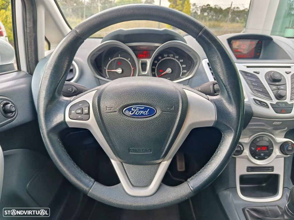 Ford Fiesta 1.4 TDCI Titanium - 20