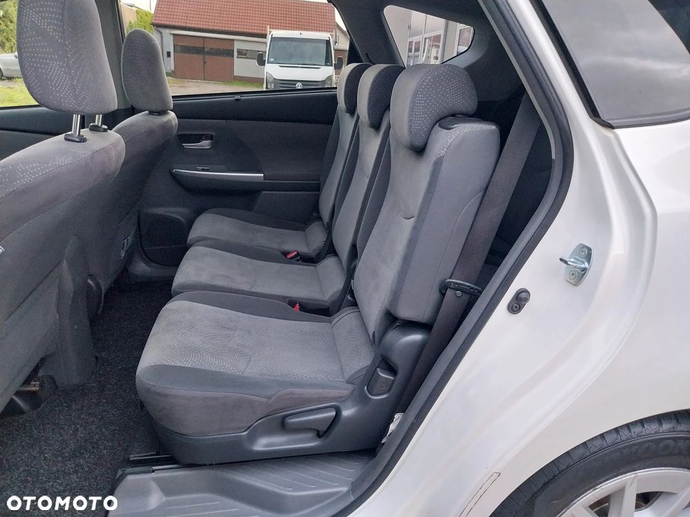 Toyota Prius+ - 14