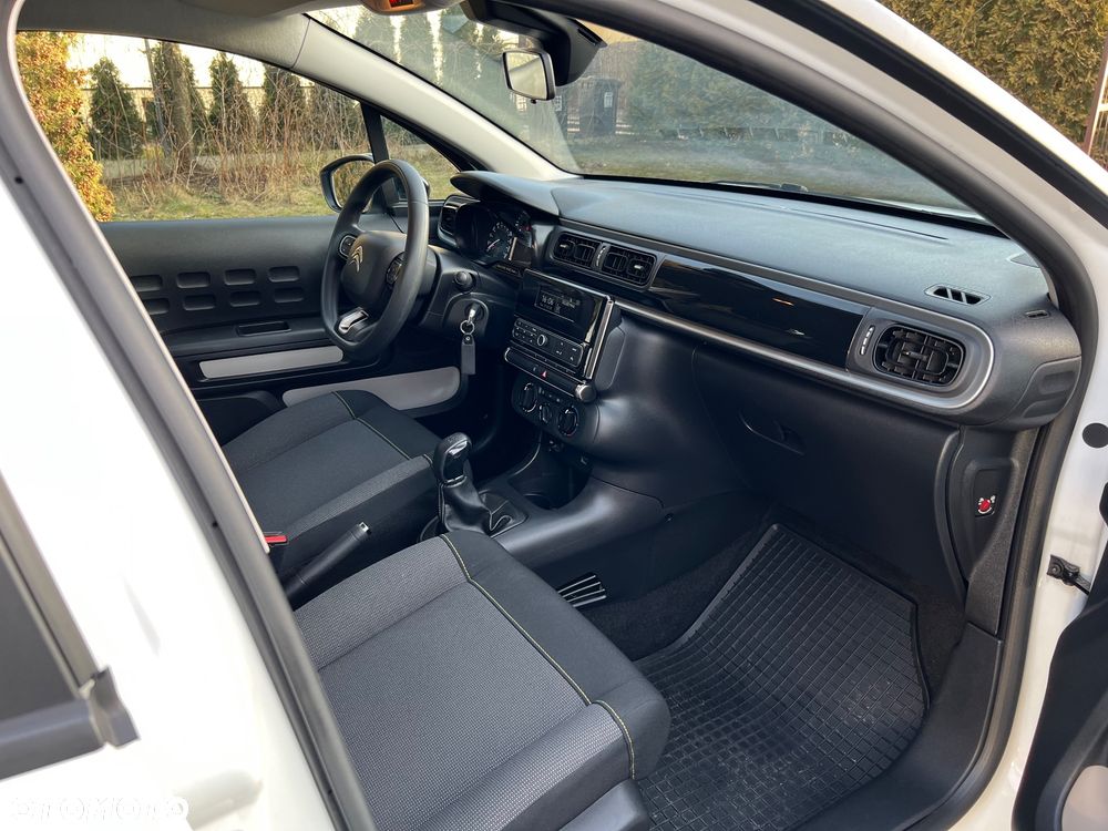 Citroën C3 1.2 PureTech Shine - 16