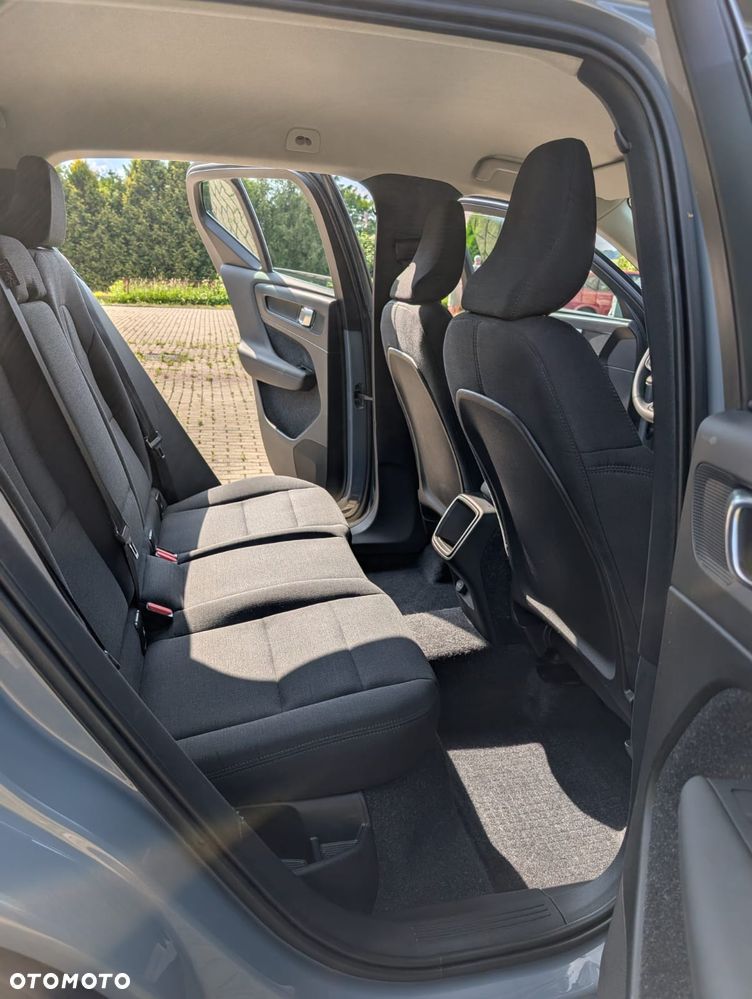 Volvo XC 40 T3 - 26