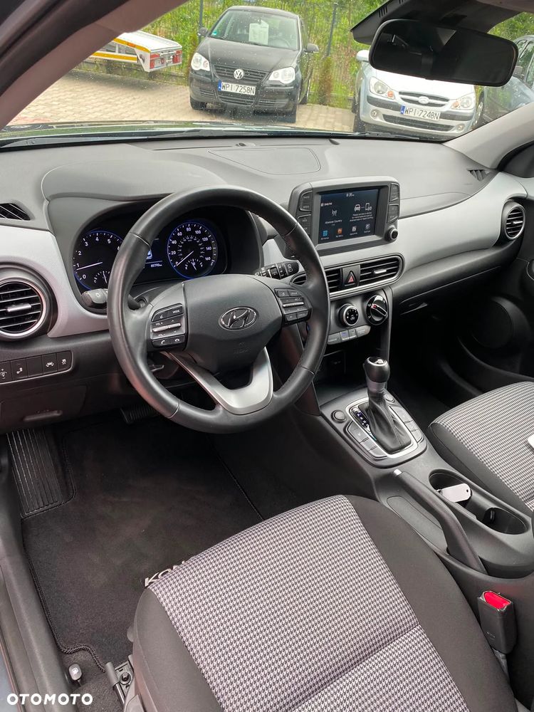 Hyundai Kona - 12