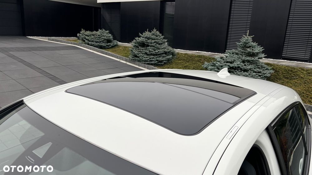 BMW Seria 1 118i M Sport - 8