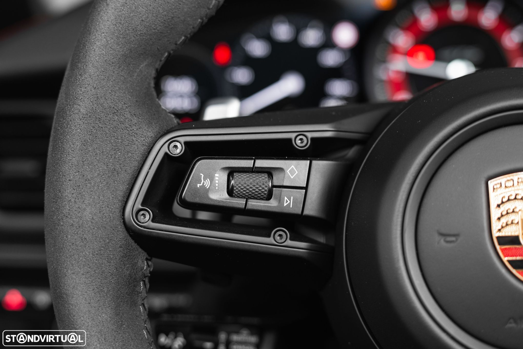 Porsche 911 (992) Carrera 4 GTS PDK - 9