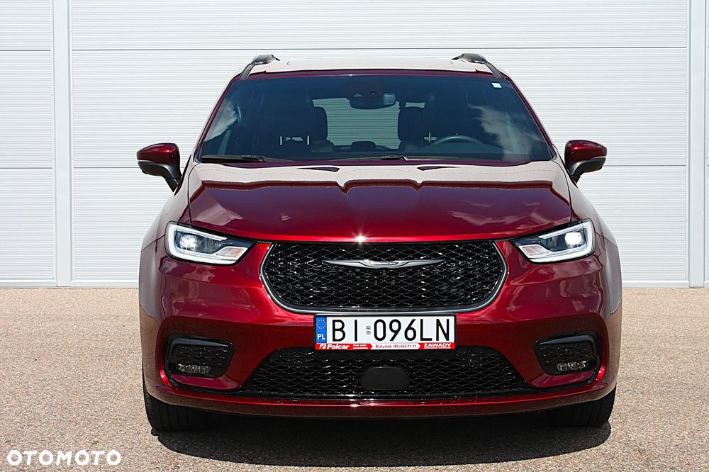 Chrysler Pacifica - 1