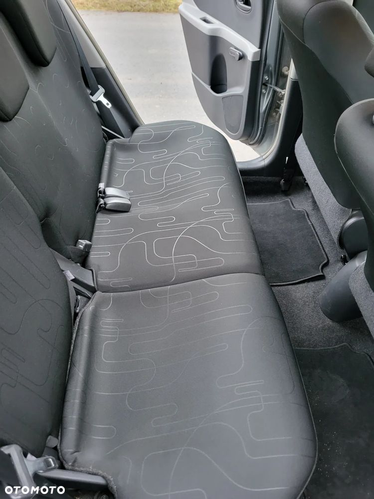 Toyota Yaris - 27
