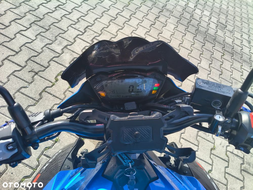 Suzuki GSX - 5