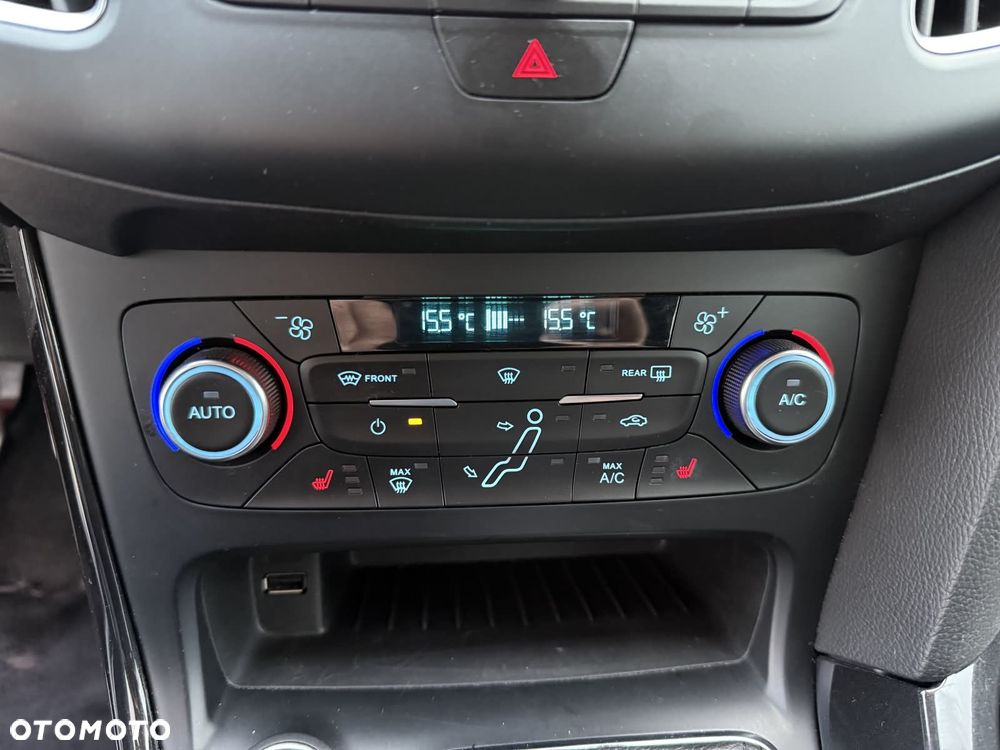 Ford Focus 2.0 TDCi Titanium ASS - 29