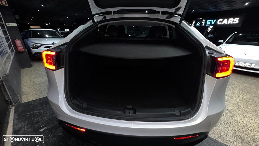 Tesla Model Y Performance Tração Integral - 12