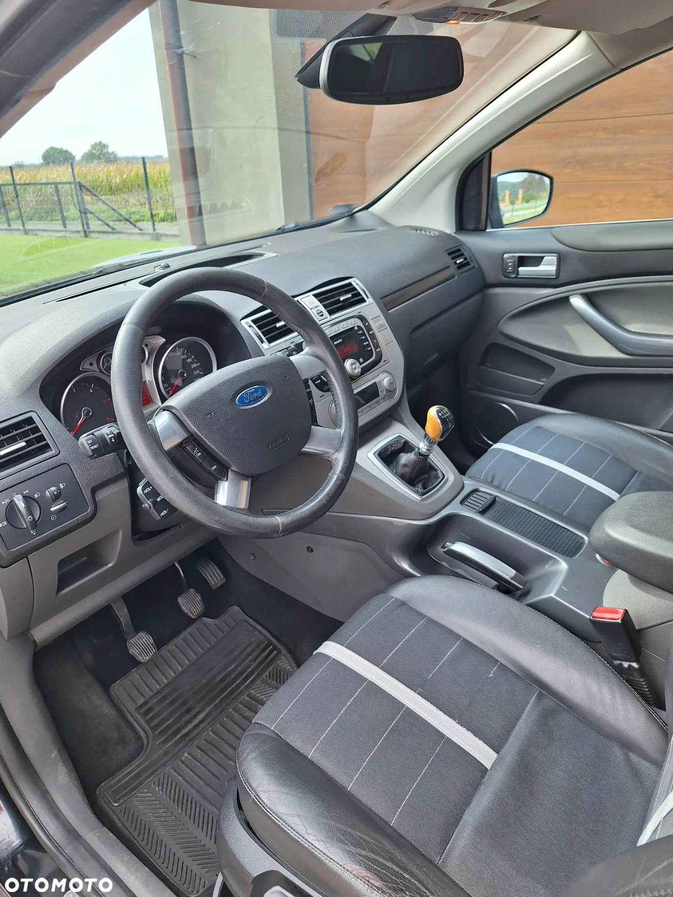 Ford Kuga 2.0 TDCi Titanium - 4