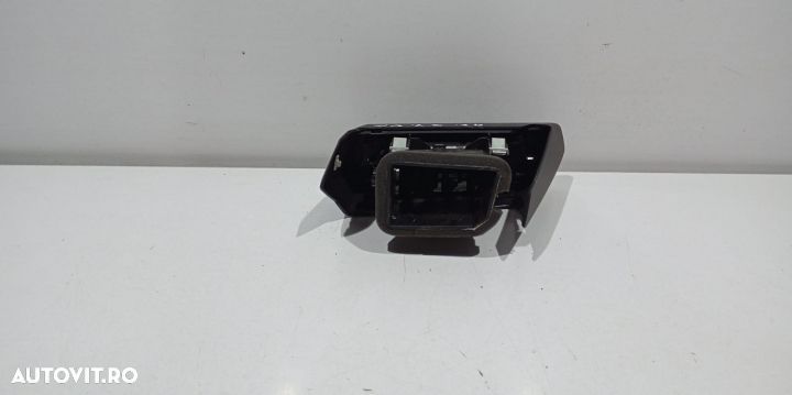 Grila ventilatie bord stanga 8Y2820902A Audi A3 4 (8Y) [2020 - 2020] - 2
