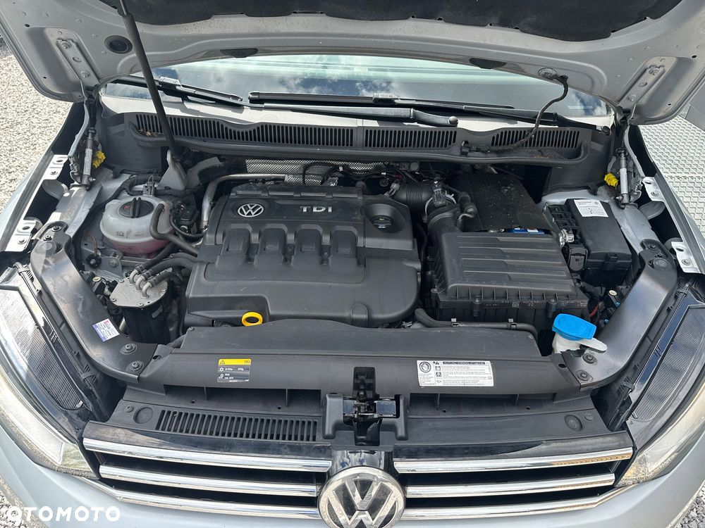 Volkswagen Touran 1.6 TDI SCR BlueMotion Technology DSG Comfortline - 39