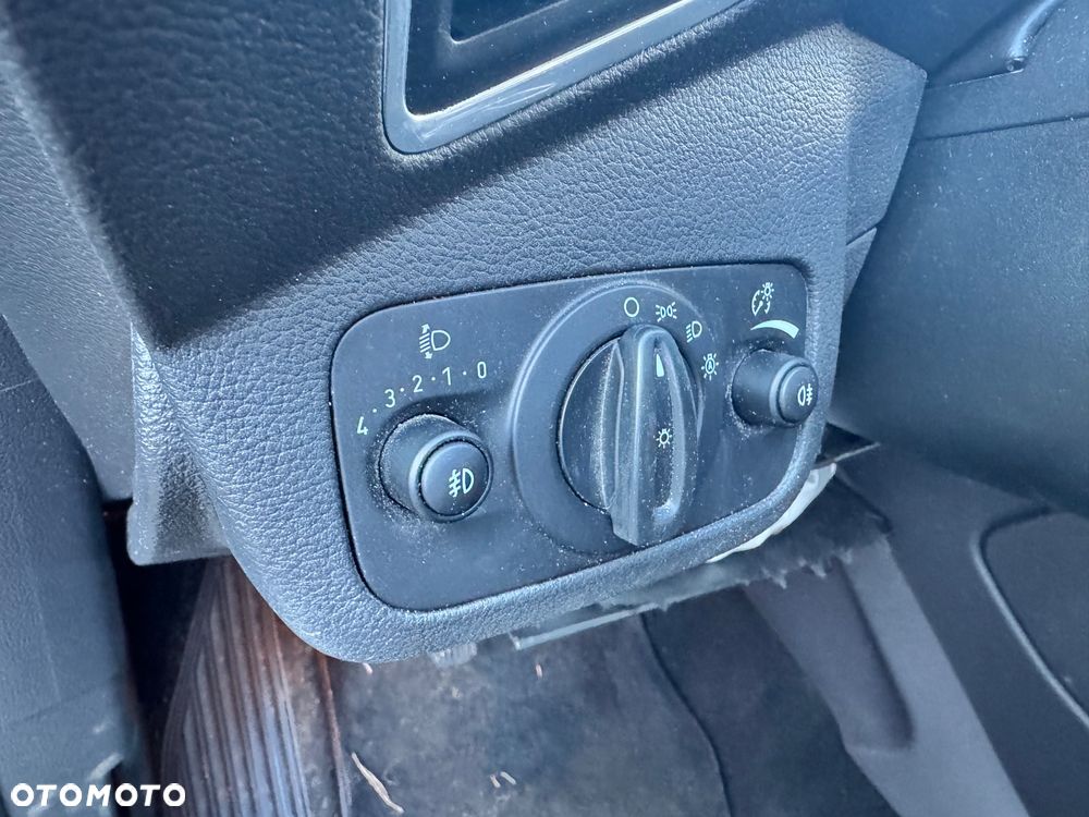 Ford Kuga 1.5 EcoBoost 2x4 SYNC - 27