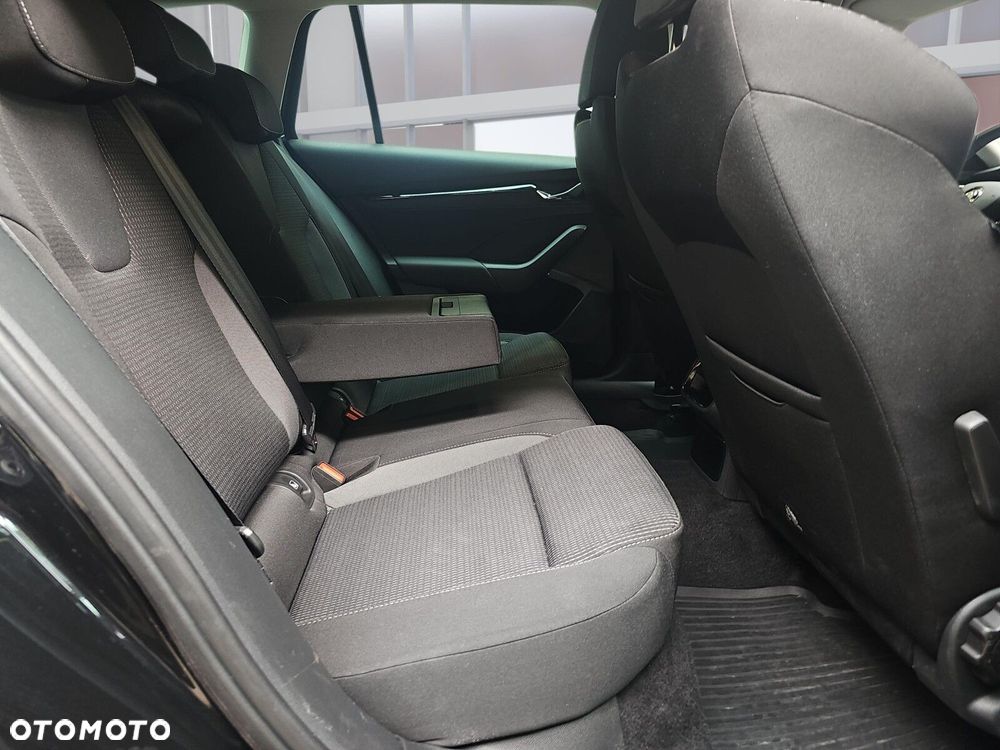 Skoda Octavia 2.0 TDI Ambition DSG - 14