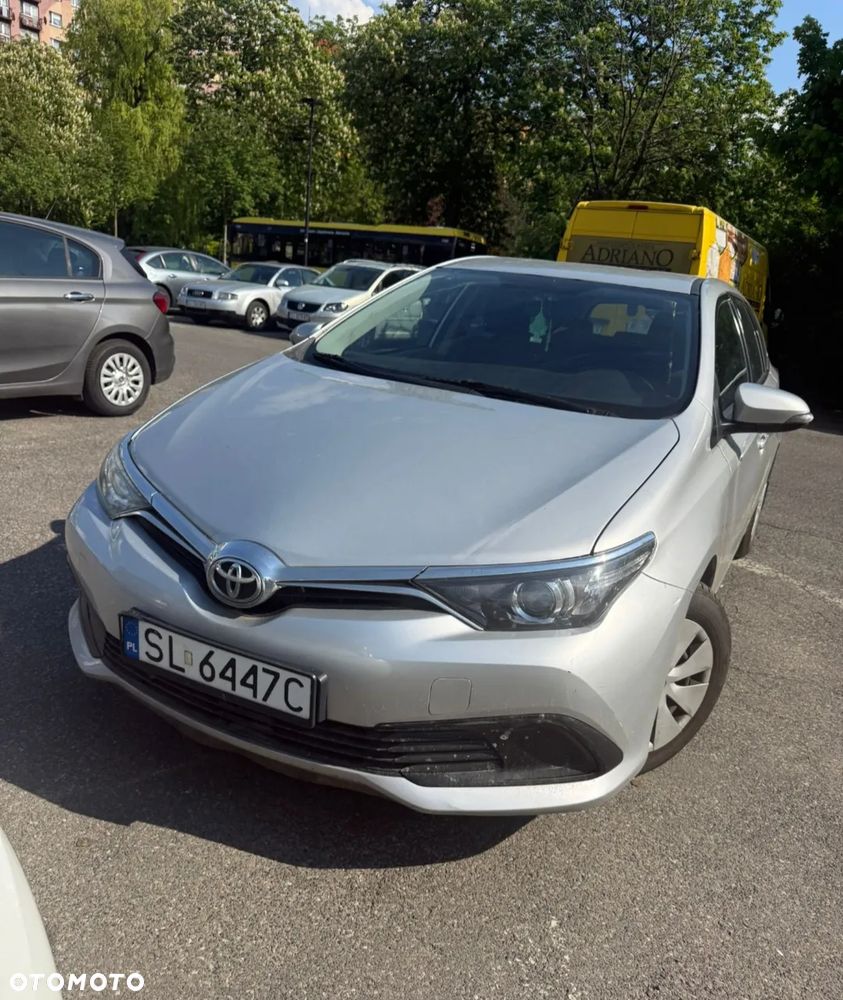 Toyota Auris 1.33 VVT-i Comfort - 2