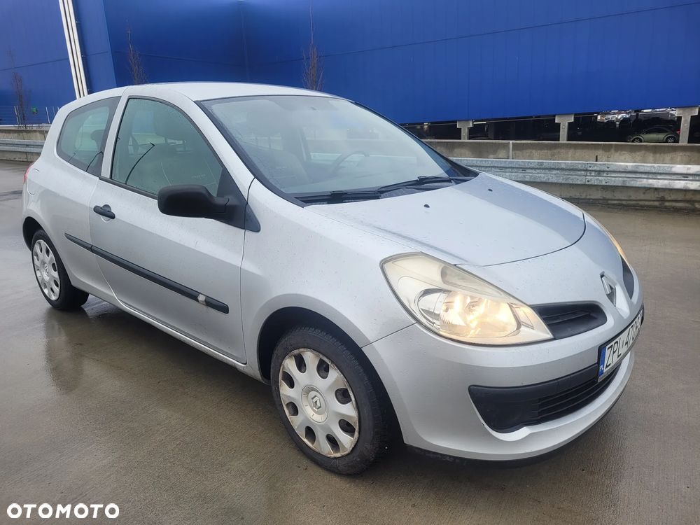 Renault Clio 1.2 16V Authentique - 7