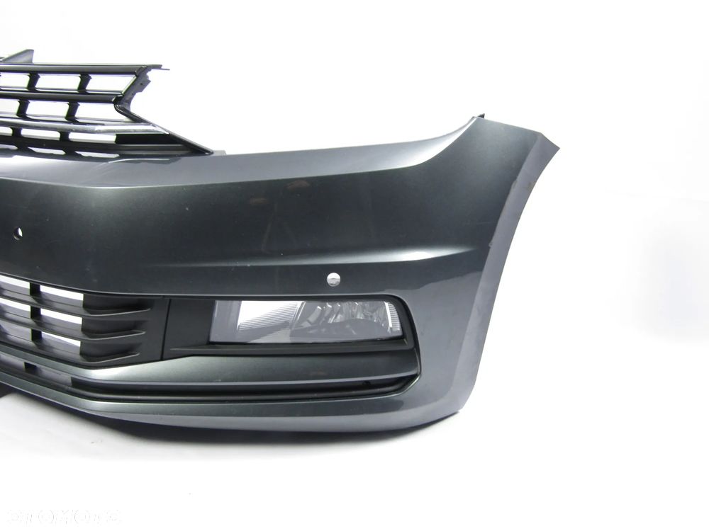 Zderzak przedni VW Touran 15 - 24 Pdc-4 Lakier LR7H - 11