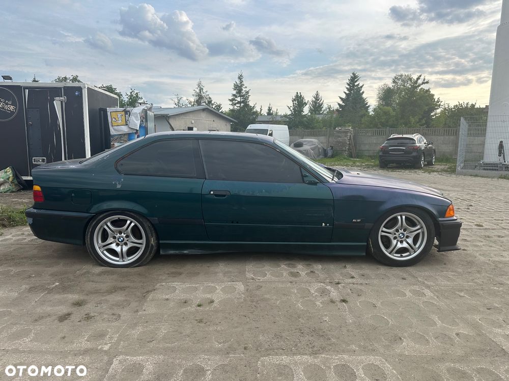BMW 3