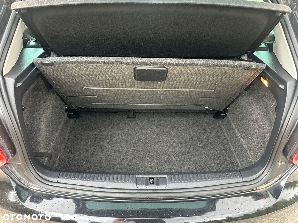 Volkswagen Polo 1.2 TSI MATCH - 15