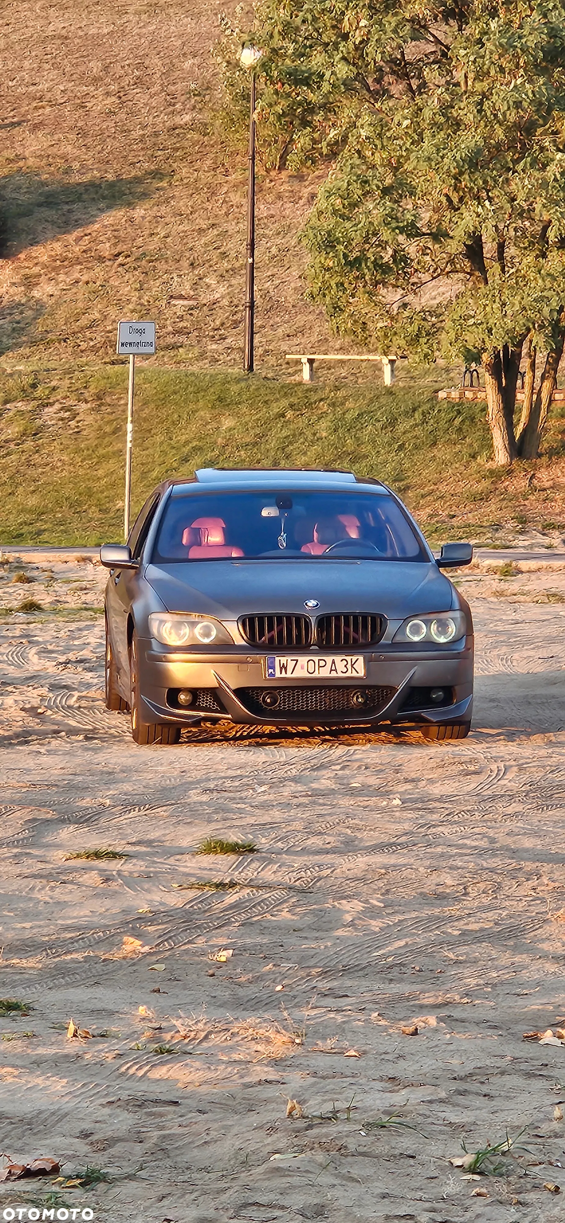 BMW Seria 7 750i - 38