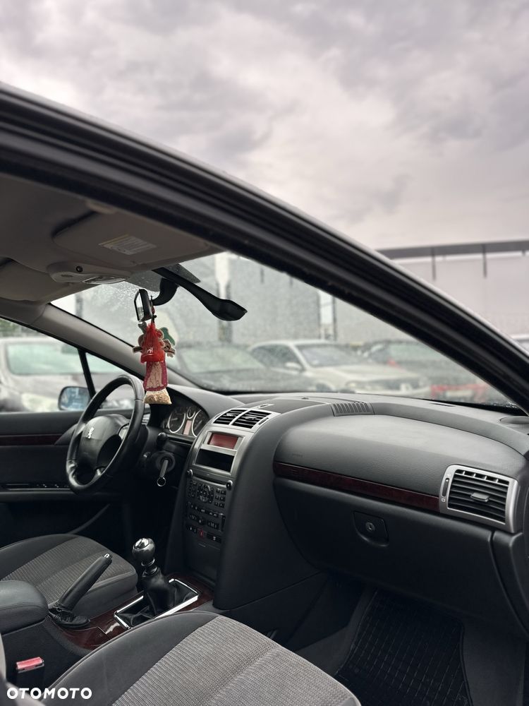 Peugeot 407 - 7